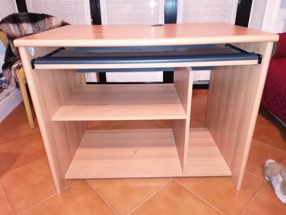 Scrivania portacomputer, ottimo stato