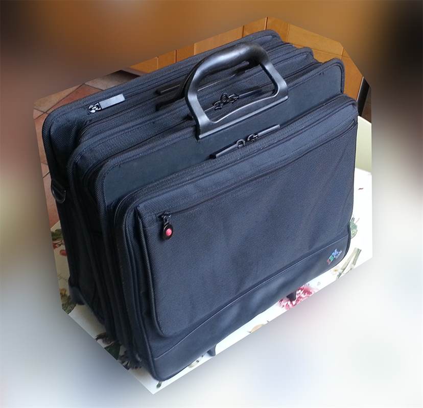 Trolley IBM porta notebook e accessori