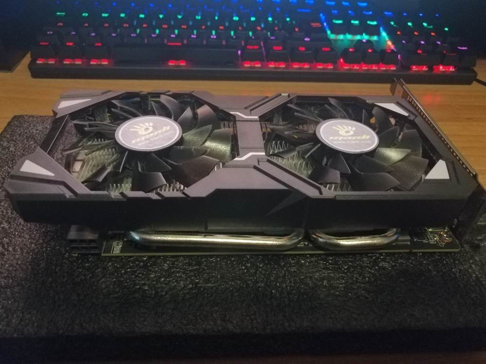 Foto 2GPU NVIDIA GeForce® GTX 1060 Twin Cooler - 3GB DDR5