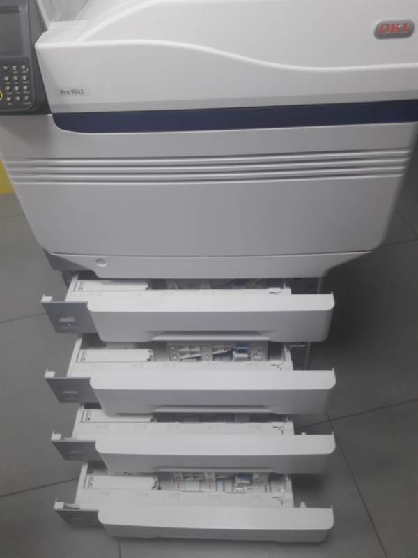 Foto 6Stampante OKI Pro9542 usata - CMYK + BIANCO