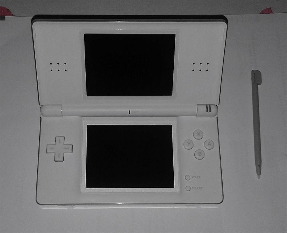 Nintendo DS lite