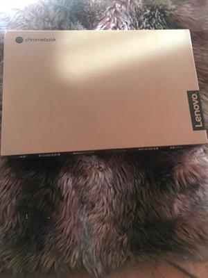 Notebook Marca Lenovo nuovo mai usato regalatomi - Anteprima 1