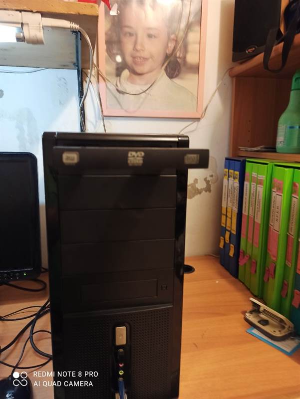 Computer fisso con istallato word