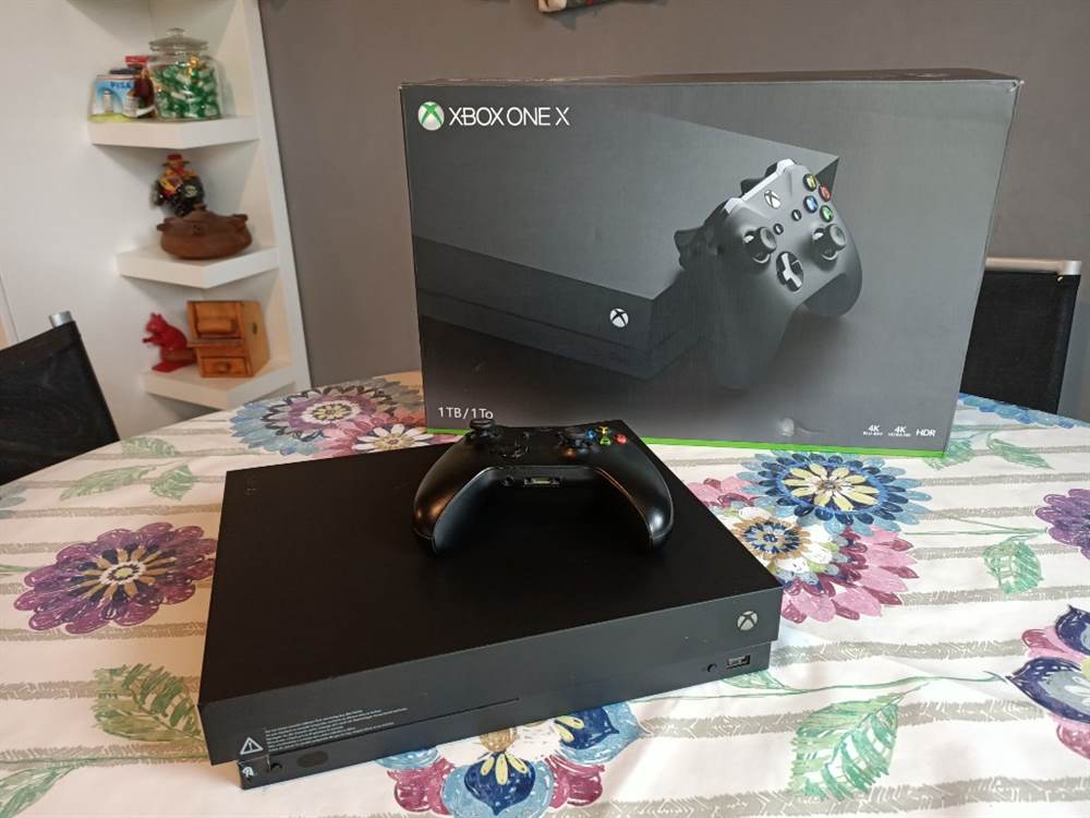 X Box One X
