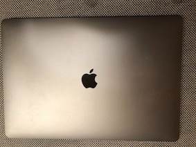 Foto 4MacBook Pro fine 2019 15 Pollici Apple