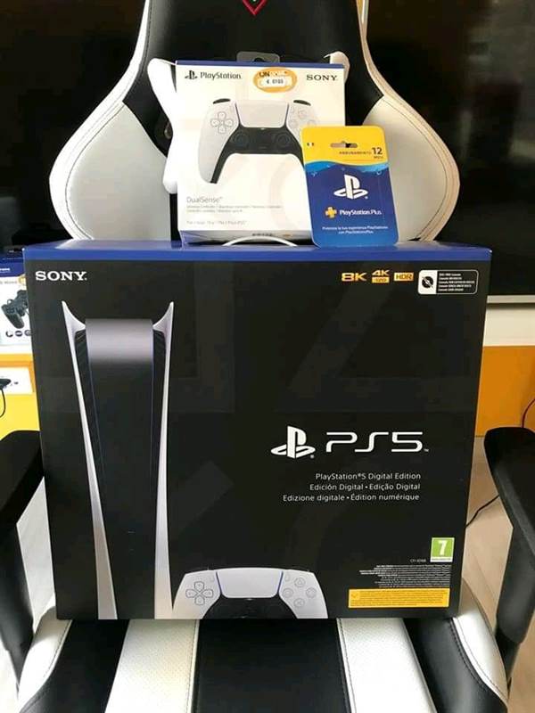 PlayStation 5 edizione digitale usata (leggi la descrizione)