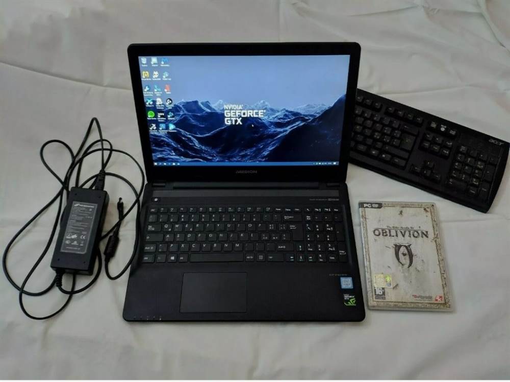 Notebook Gaming Medion Erazer P6661 RAM 16Gb GTX 950m SSD