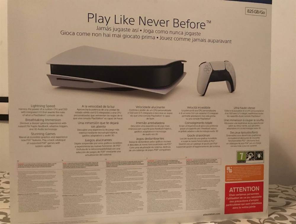 Foto 5PlayStation 5 versione con disco