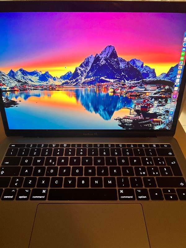 Mac book pro 13,1
