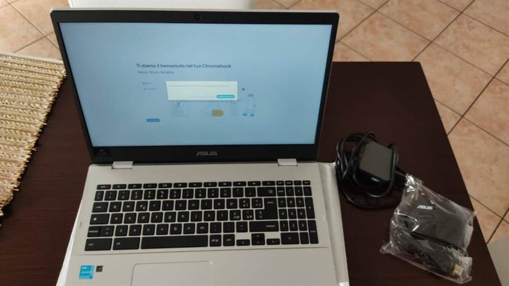ASUS Chromebook 15,6 NUOVO