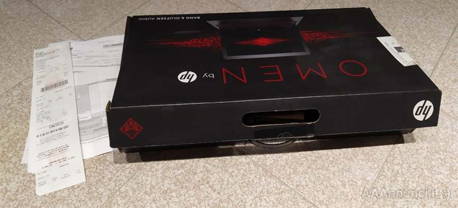 Foto 8HP OMEN notebook PC gaming 15 pollici