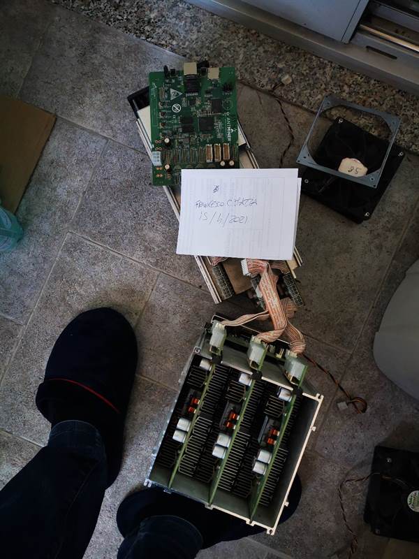 Foto 7Bitmain Antminer S9