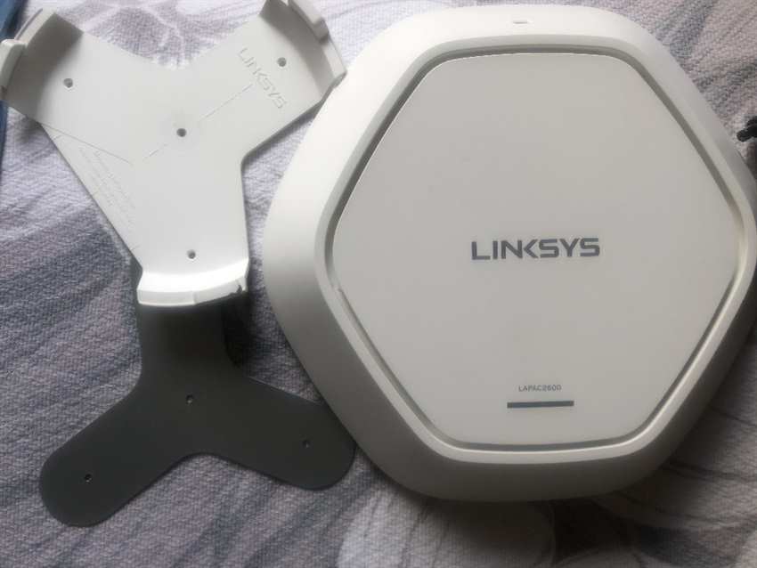 Foto 5Access Point LINKSYS - Lapac 2600