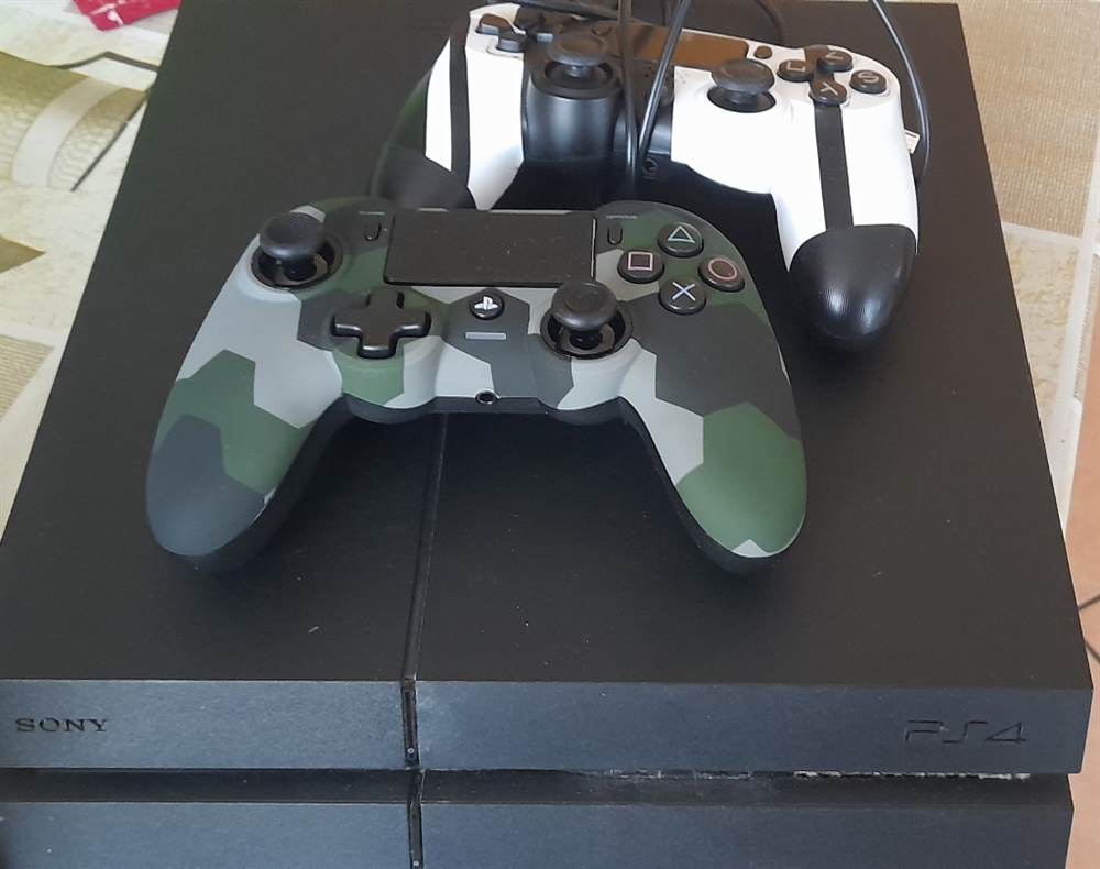 Play station 4