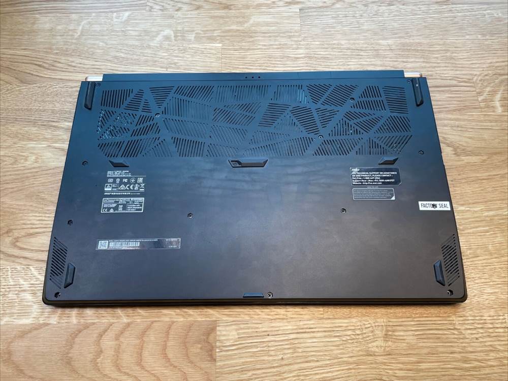 Foto 5PC Gaming MSI Stealth GS75 i7 Nvidia RTX2070