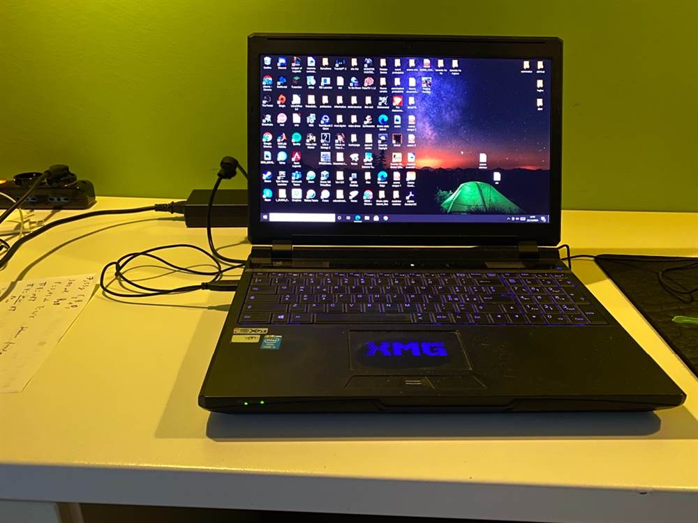 Notebook gaming, i5, AMD 8970m con 4 gb DDR5