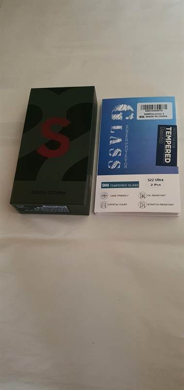 Foto 2Smartphone Galaxy S22, colore Burgundy nuovo, prezzo leggermente trattabile