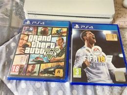Playstation 4 500 gb + fifa 18 + GTA 5