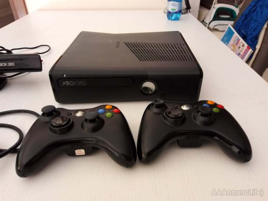 Xbox 360 superaccessoriata con garanzia